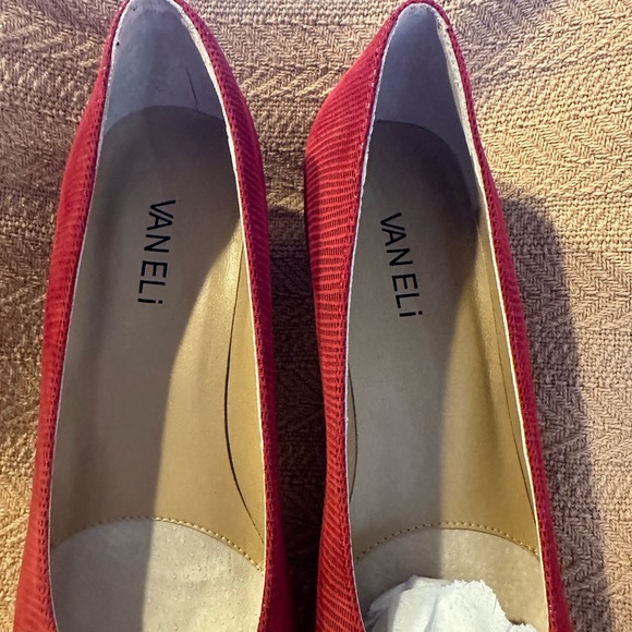 Vaneli shoes women short heels wine color Sz#8M New - Picture 12 of 13